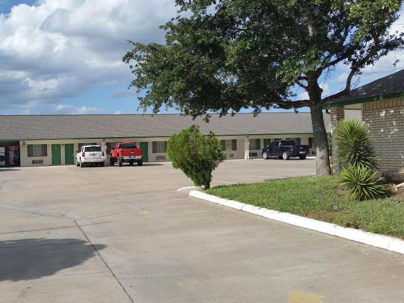 Garden Inn & Suites Hebbronville Exteriér fotografie
